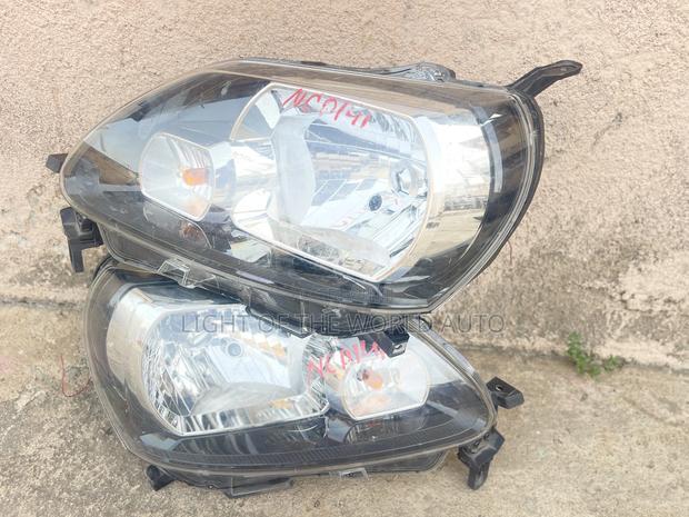 Toyota Porte 2015 Headlight