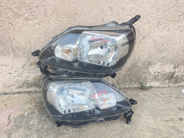 Toyota Porte 2015 Headlight