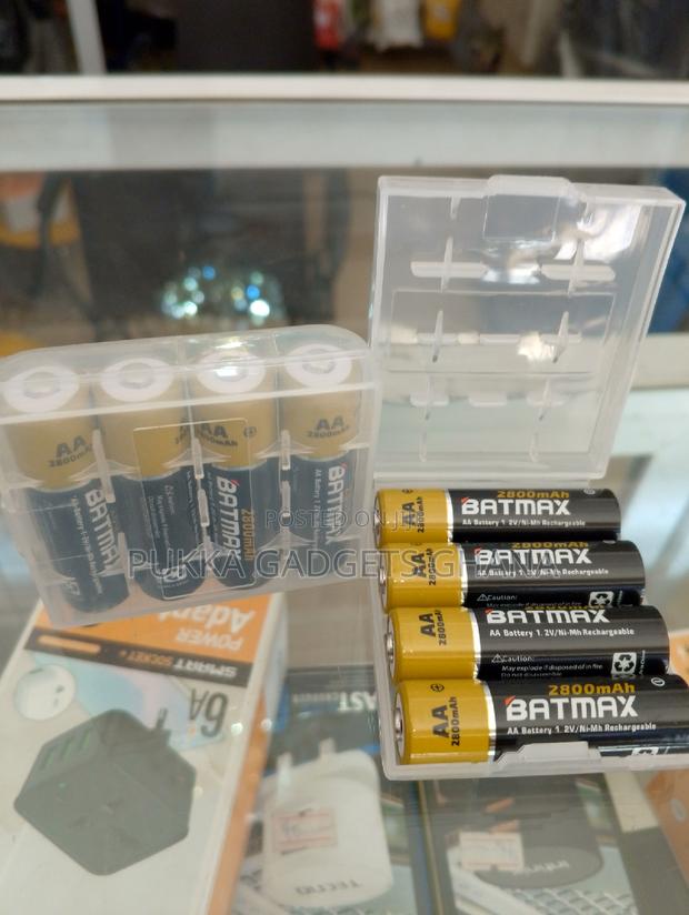 Aa Batteries Only · Photo 2