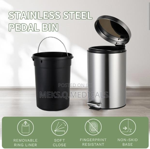 Pedal Dustbin 20 Litres ( Stainless) · Photo 1