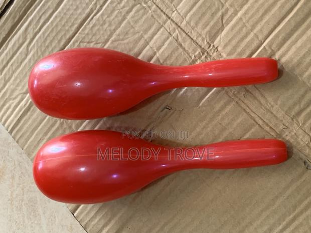 Plastic Maracas · Photo 2
