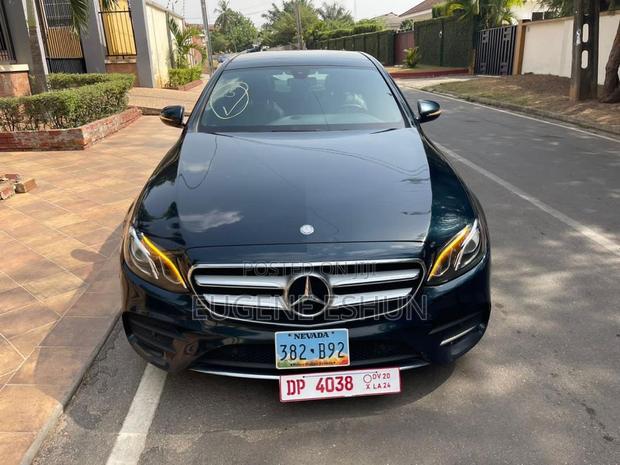 Mercedes-Benz E300 2018 Black