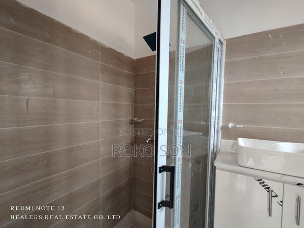 4bdrm Duplex in Dr Roko, Adenta for sale · Photo 4