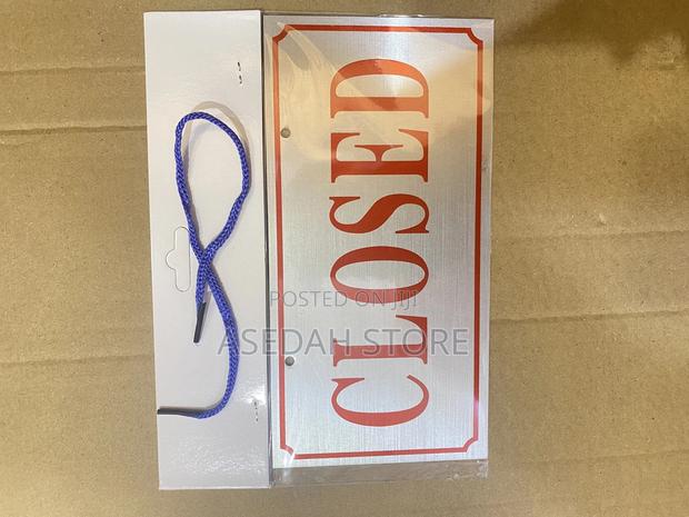 Open and Close Sign · Photo 4