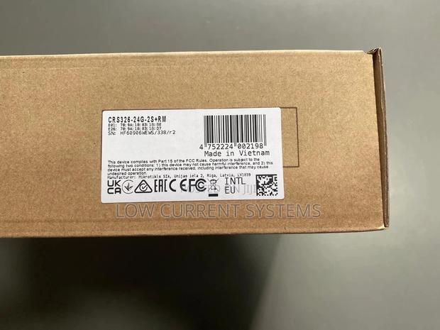 Mikrotik 24 Ports Switch Crs326-24g-2s+Rm · Photo 4