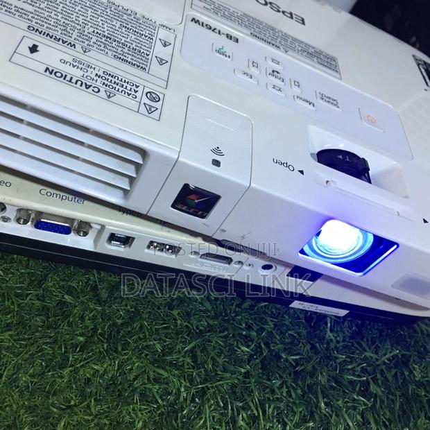 UK Ultra Slim Epson Projector photo 3