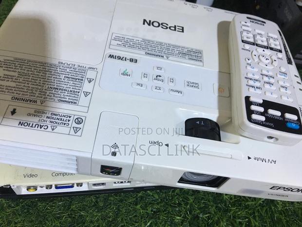 UK Ultra Slim Epson Projector photo 5