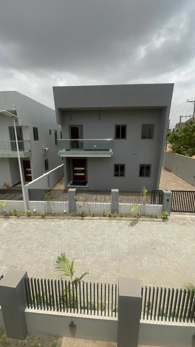 4bdrm Townhouse/Terrace in Encore Properties, East Legon for sale · Photo 3
