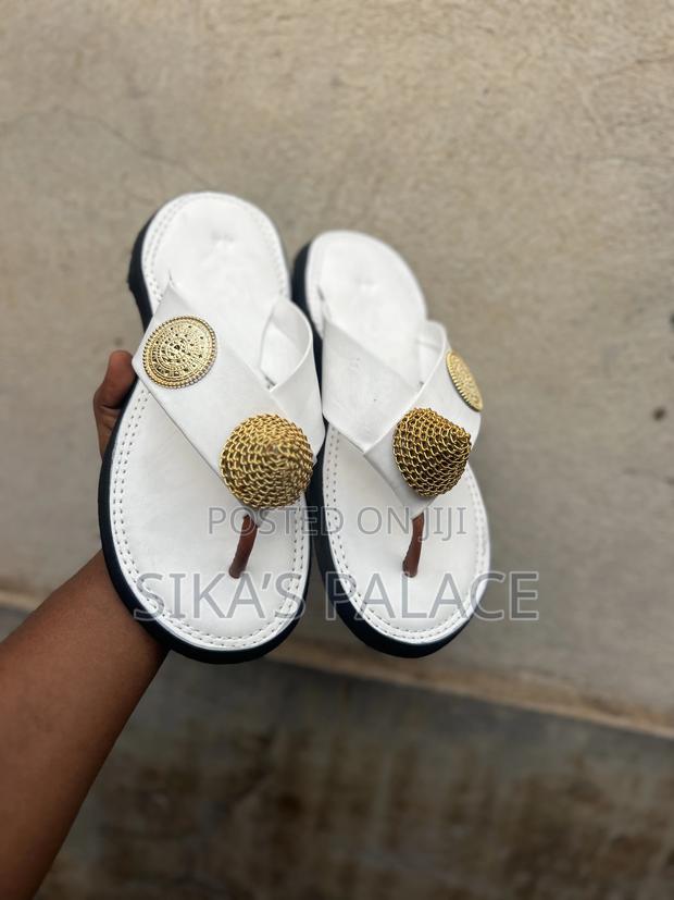 Royal White Ahenema · Photo 2