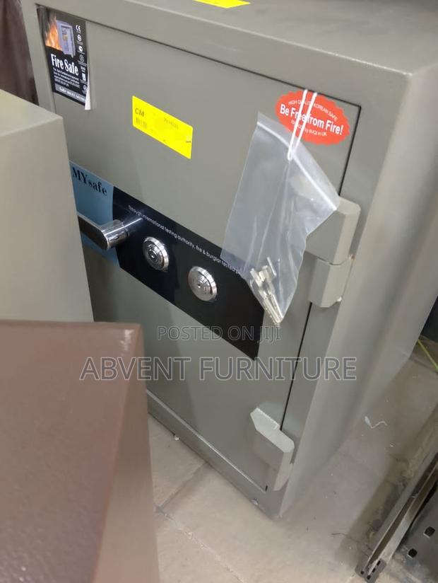 Fireproof Money Safe · Photo 2