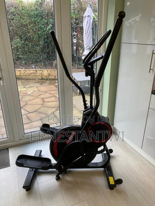Elliptical Climber Cross Trainer · Photo 2