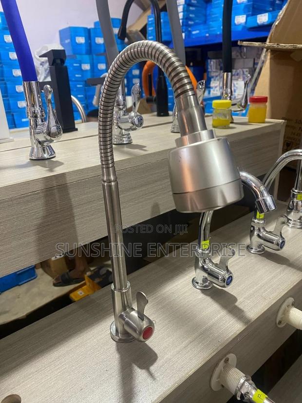 Flexible Kitchen Sink Tap · Photo 2