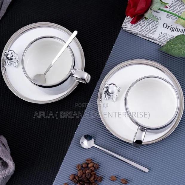 Luxury Ceramic Coffee Mug With Underplate and Spoon. photo 3