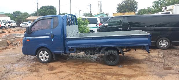 Hyundia Porter Truck photo 3
