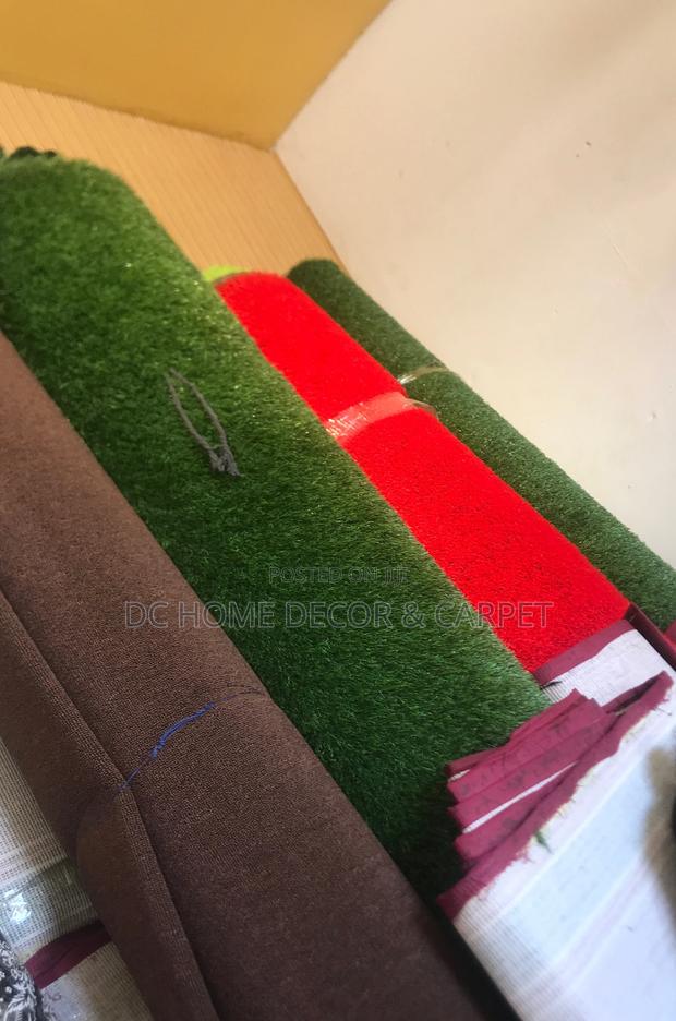 Woolen and Rubber Carpet Available