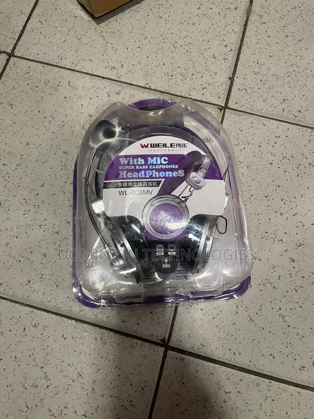 Headset With Noise Cancellation Mic · Photo 3