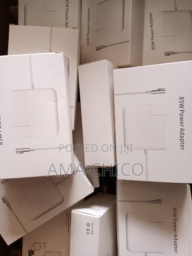 Apple Laptop Charger photo 2