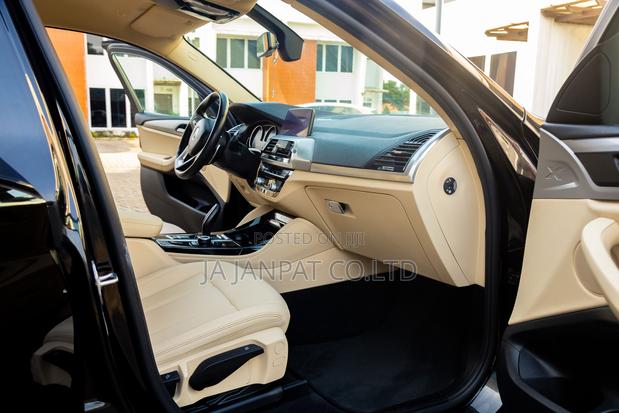 BMW X4 2021 Black photo 13