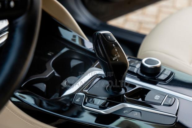BMW X4 2021 Black photo 12