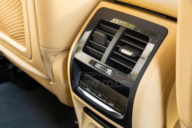 BMW X4 2021 Black photo 7