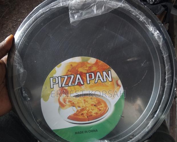3 PCS Pizza Pan · Photo 2