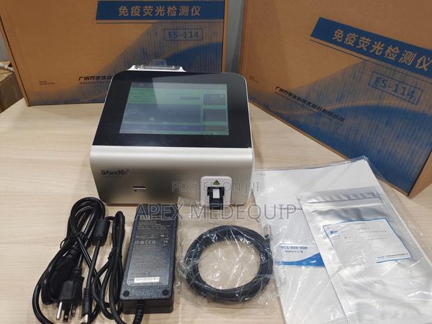 Wondfo Finecare Hormone Analyzer. F114 · Photo 2