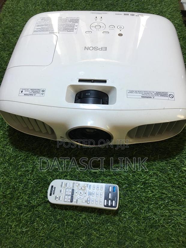 Epson Home Theater Projector photo 3
