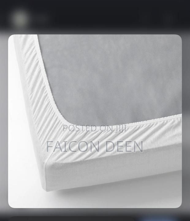 Premium Quality1 Fitted,1 Flat Bedsheets With 4 Pillow Cases · Photo 1