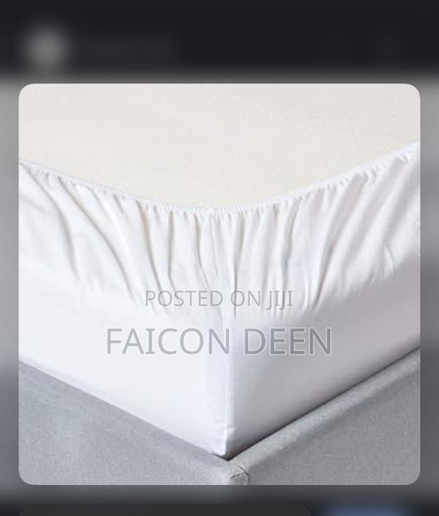 Modern 1 Fitted,1 Flat Cotton Bedsheets With 4 Pillow Cases · Photo 1
