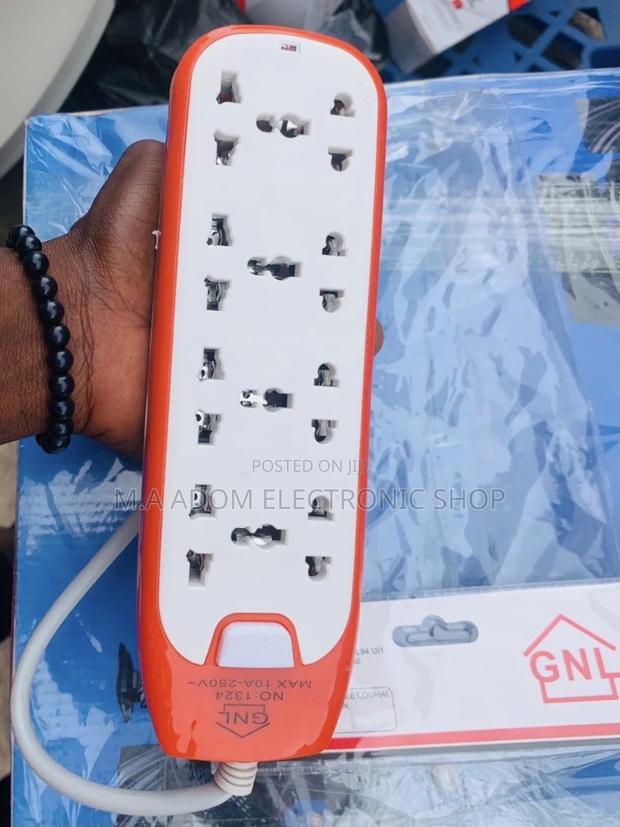 Quality Yet Affordable 4 Socket Extension Board. · Photo 2