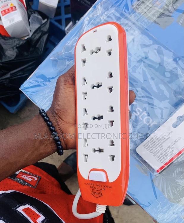 Well Design 4 Socket Extension Board. · Photo 2