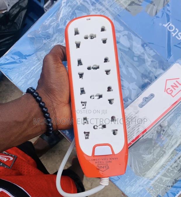 Authentic 4 Socket Extension Board. · Photo 2