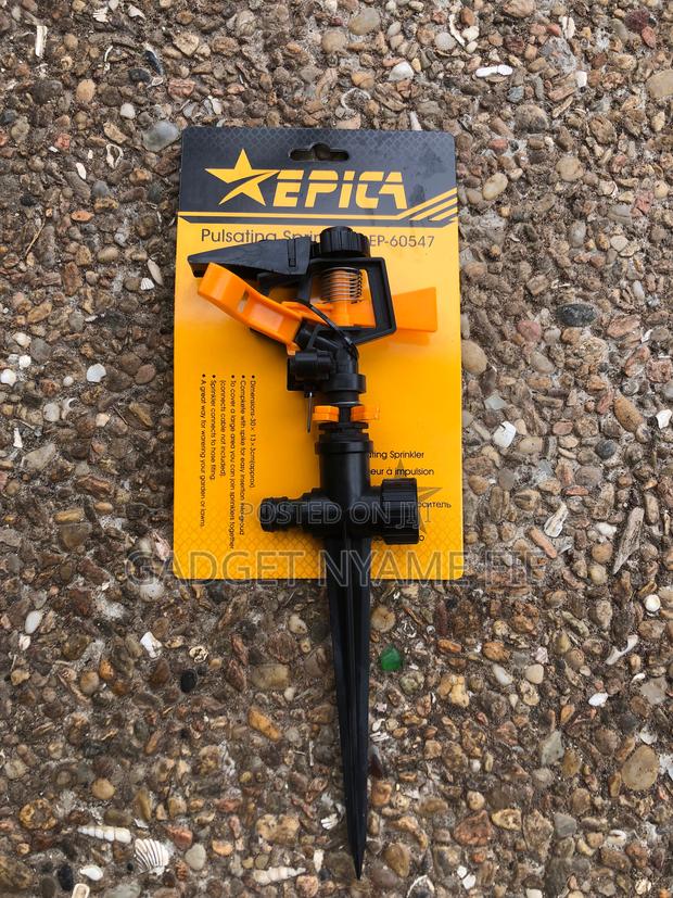 Automatic Rotating Garden Sprinkler-Stick to Ground · Photo 2