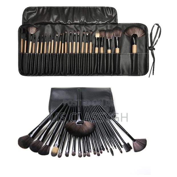 24 PCS Makeup Brushes Set Professional Cosmetics · Photo 3