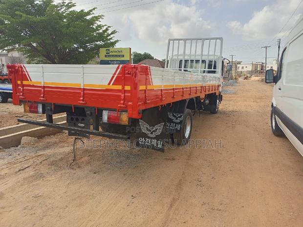 Hyundai 5 Tons Air photo 2
