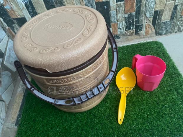 8L Eskimo Sunrise Ice Chest/ Food Storage- Warm /Cool · Photo 2