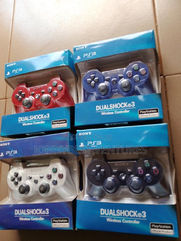 PS3 Game Pads · Photo 4