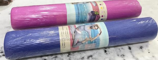 Yoga Mat for Exercise · Photo 2