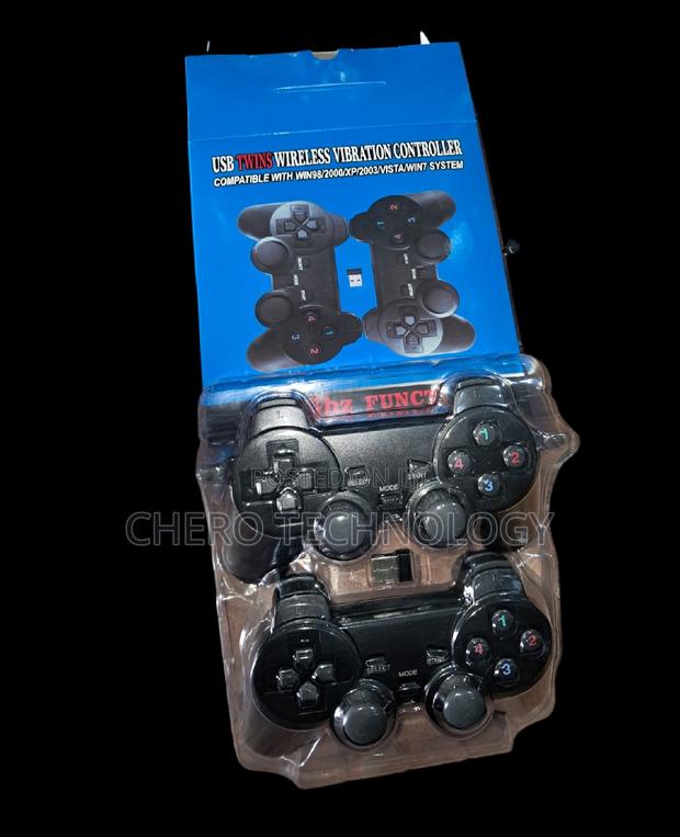 Twin Wireless Game Controller · Photo 3