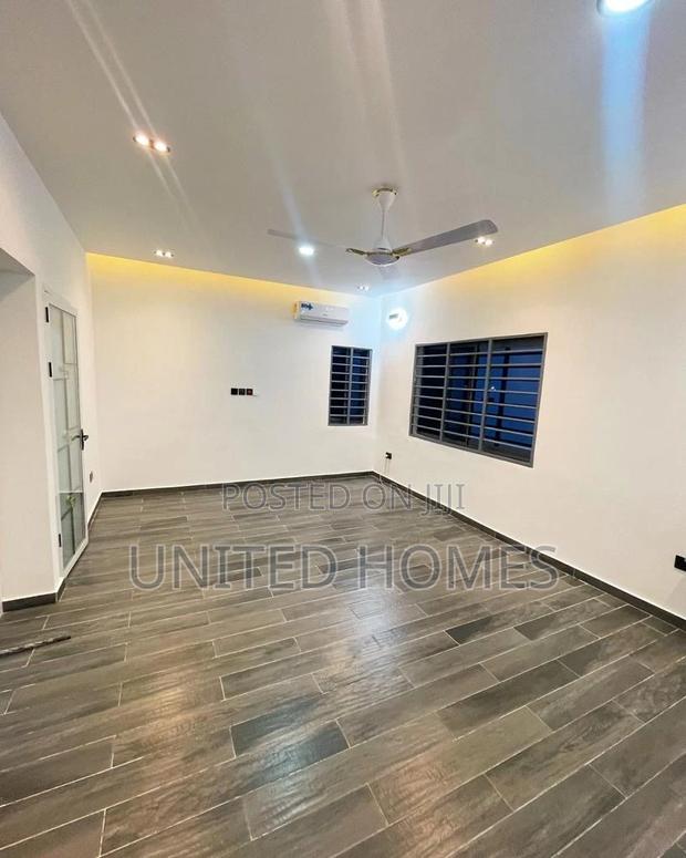 4bdrm House in Adenta for sale · Photo 3