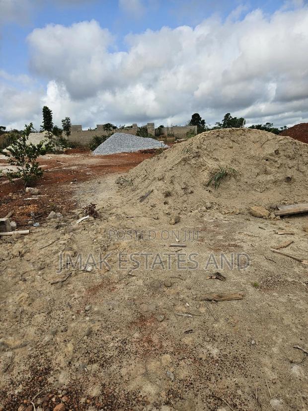 Estate Lands for Sale, No Litigation · Photo 4