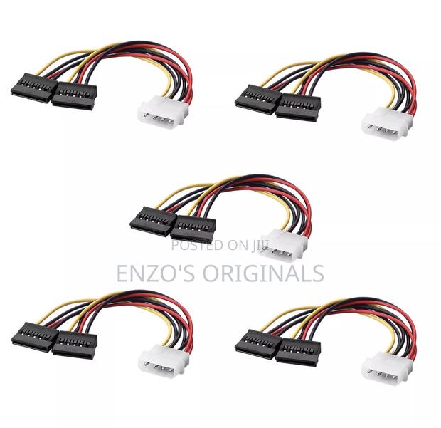 Molex to Dual SATA Power Converter · Photo 3