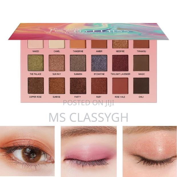 18 Colors Long Lasting Eyeshadow Cosmetic Set Waterproof Sh · Photo 2