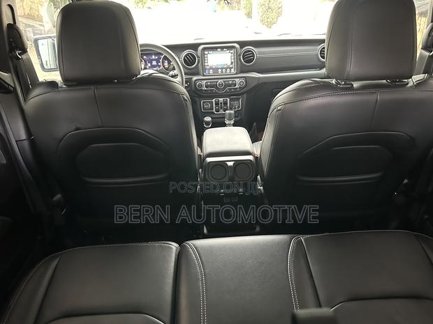 Jeep Wrangler 2023 Gray