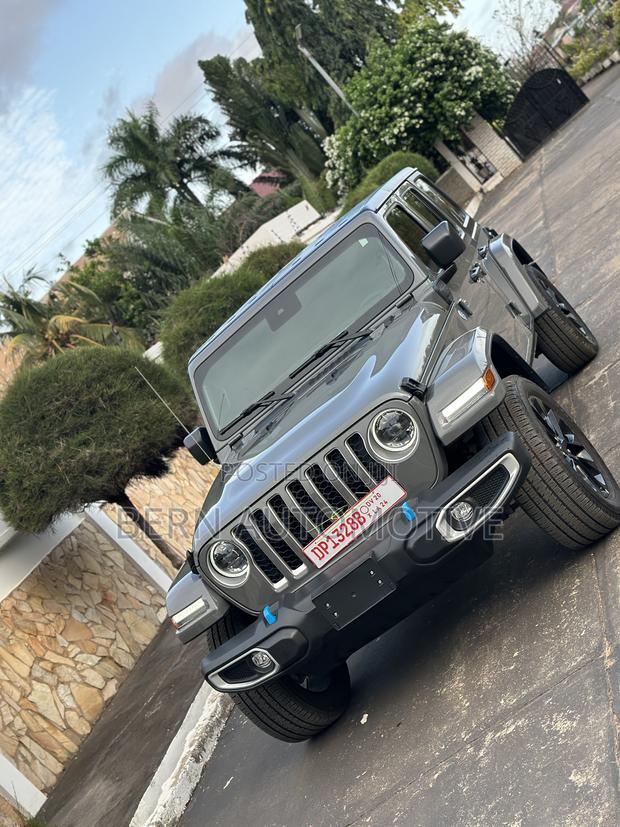 Jeep Wrangler 2023 Gray