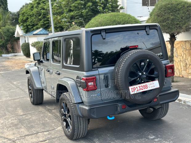 Jeep Wrangler 2023 Gray