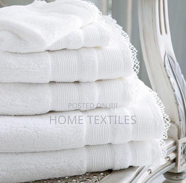 White Luxury Bath Towel · Photo 2