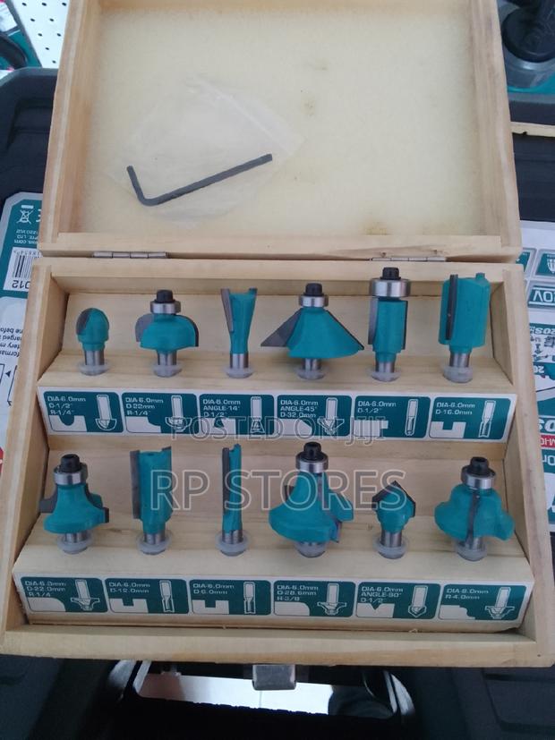 Total 12pcs Router Bits · Photo 4