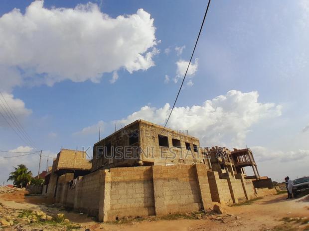 12 Bedrooms Apartment For Sale At Kenyasi Adwumam, Kumasi photo 5