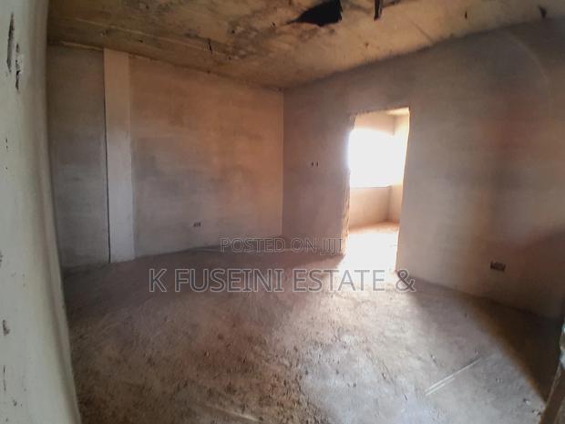 12 Bedrooms Apartment For Sale At Kenyasi Adwumam, Kumasi photo 13